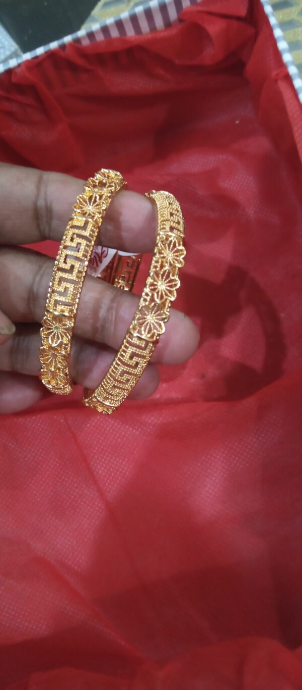 Artificial gold bangles size 2.6