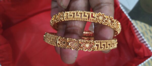 Artificial gold bangles size 2.6