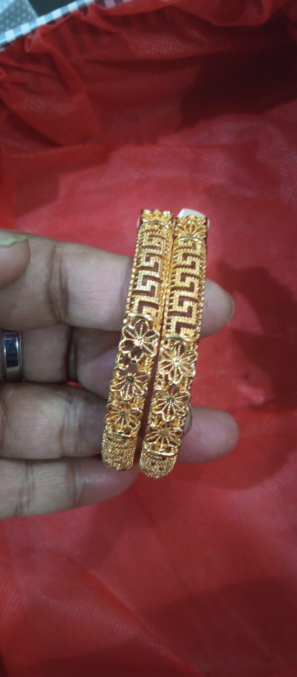 Artificial gold bangles size 2.6