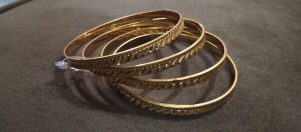 Artificial gold bangles size 2.6